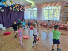 Музыкальное занятие "День защиты детей" Музыкальное занятие "День защиты детей".